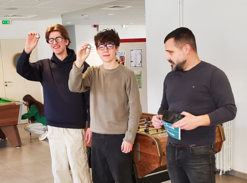 Remise des prix du tournoi de babyfoot